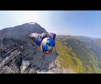 Replay Le record de wingsuit de Peter Salzmann à 347 km/h montré dans de nouvelles images
