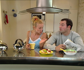 Replay Un gars, une fille - S3E21 - Dans la cuisine (4)