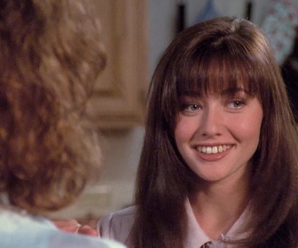 Replay Beverly Hills, 90210 - S02 E10 - C'est dur d'être une mère
