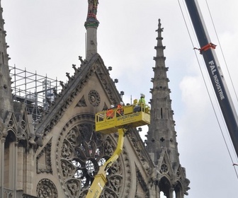 Replay Les métiers d'art de Notre-Dame - Restaurateur de peintures murales