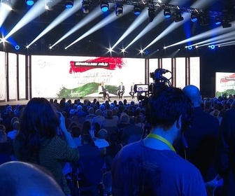 Replay ARTE Journal - Hongrie : les médias instrumentalisés par le pouvoir