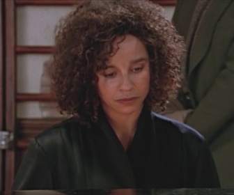 Replay Highlander - S04 E11 - Course contre la montre