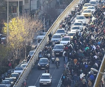 Replay Iran : un régime toujours plus répressif - Iran : manifestations contre la vie chère