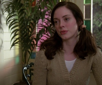 Replay Charmed - S4 E18 - Le baiser du vampire