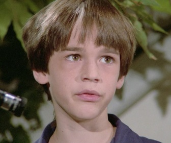 Replay Les Routes du paradis - S01 E03