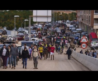 Replay Les Espagnols sinistrés demandent l'aide du gouvernement après les inondations