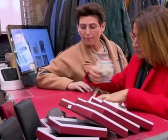 Replay Les reines du shopping - J2 : Stylée avec une veste en cuir