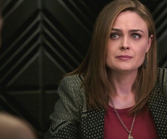 Replay Bones - S10 E6 - Par-delà la mort et l'enfer