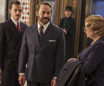 Replay Mr Selfridge - S4 E7 - Cocktail de départ