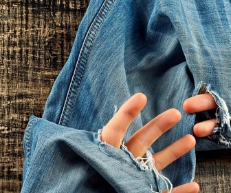 Replay Élément Terre, le reportage - La tendance anti fast-fashion : réparer vos vêtements