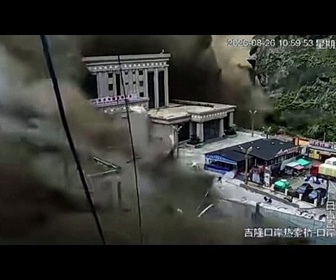 Replay Chine : une coulée de boue déferle sur le port chinois de Gyirong