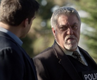 Replay Rizzoli & Isles: Autopsie d'un meurtre - S05 E17 - L'Homme-Loup Solitaire