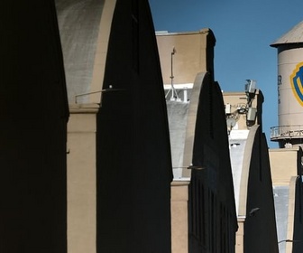 Replay ARTE Journal - États-Unis : Warner Bros convoité