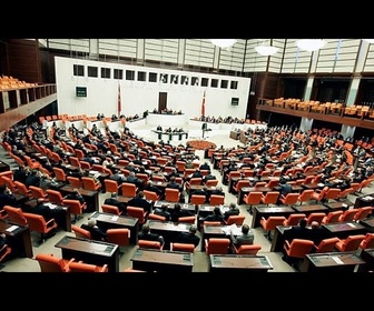 Replay Bagarre au Parlement turc autour de la nomination du ministre de la Justice