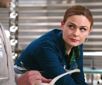 Replay Bones - S9 E14 - Échec et mat