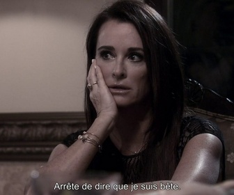 Replay Les real housewives de Beverly Hills - S11 E12 - Cercle de méfiance