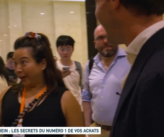 Replay Un jour, un doc - Shein : les secrets du numéro 1 de vos achats