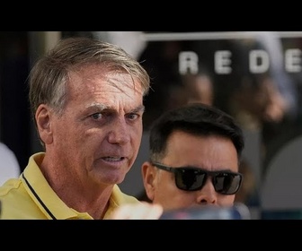 Replay L'ex-président brésilien Jair Bolsonaro prévoyait de fuir en Argentine, selon la police