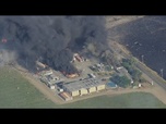 Replay Explosion sur un site de feux d'artifice en Californie déclenche un incendie massif