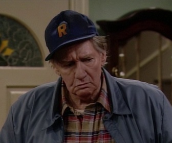 Replay Madame est servie - S07 E24 - Tony à Washington (1/2)