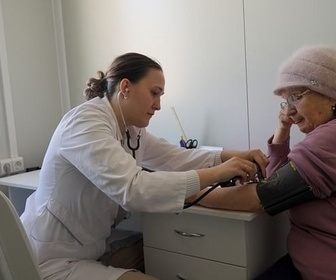 Replay Médecins de campagne en Russie - ARTE Regards