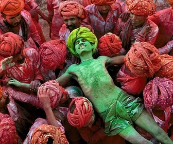Replay Les couleurs de l'amour et de la guerre - Le photographe Steve McCurry