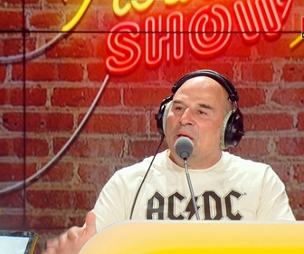 Replay Super Moscato Show - L'OM parano : justifié ou ridicule ?