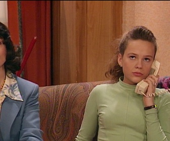 Replay Premiers baisers - S02 E06 - Star de pacotille