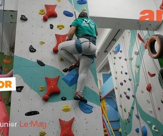 Replay Mina : être vue comme une ado normale - ARTE Junior, le mag