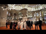 Replay Le pape Léon XIV visite la Mosquée bleue d'Istanbul pour une brève prière
