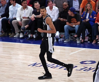 Replay Finales NBA : avec un Victor Wembanyama en feu, les Spurs s'imposent au Madison Square Garden face aux Knicks et se laissent une chance d'y croire