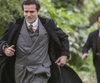 Replay Mr Selfridge - S3 E3 - La tension monte