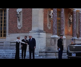 Replay Trump accueilli à Versailles pour un dîner avec Macron