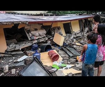 Replay Un puissant séisme frappe le centre des Philippines, tuant près de 70 personnes