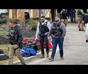 Replay La police échange des coups de feu avec un tireur dans une synagogue du Michigan