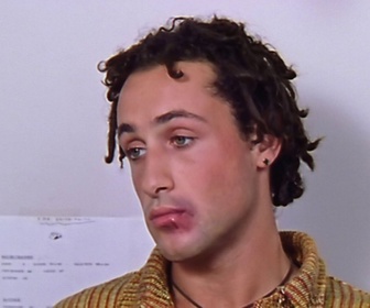 Replay Sous le soleil - S02 E13 - Un père de trop