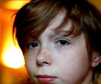 Replay La vie en face, le documentaire de société - Mikal, grandir et s'en sortir