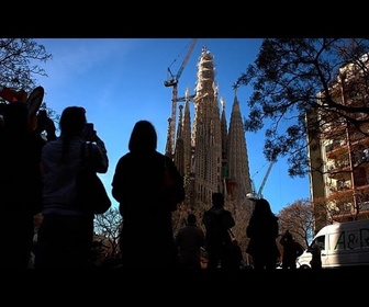 Replay Un siècle après le début de sa construction, la Sagrada Família a atteint sa hauteur maximale