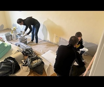 Replay Miracle de Noël : deux familles sans-abri quittent la rue pour un nouveau logement à Budapest