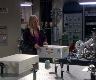 Replay The Big Bang Theory - S6E5 - L'excitation holographique