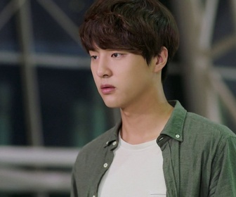 Replay Still 17 - S01 E14