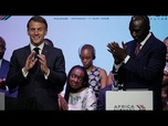Replay Emmanuel Macron veut inscrire la restitution des œuvres africaines pillées dans la durée
