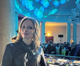 Replay Derrière les platines : mix & scratch au féminin - Tracks
