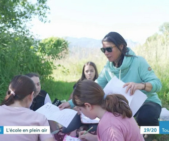Replay Les dossiers d'ICI - L'école en plein air