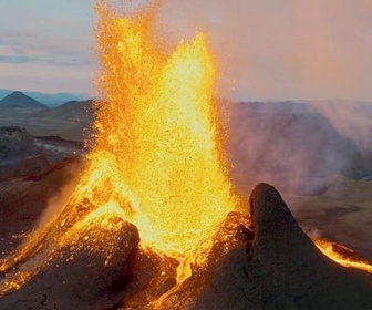 Replay Sous le règne du feu - Terre de légendes