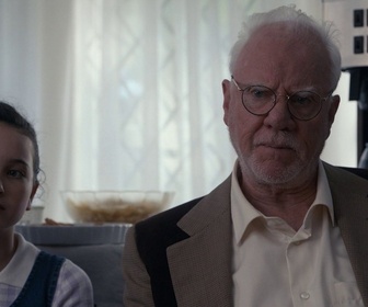 Replay Son of a critch - S01 E02