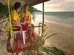 Replay Un gars, une fille - S5E72 - Secouristes (2)