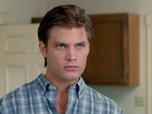 Replay Beverly Hills, 90210 - S05 E13 - Tout feu, tout flamme