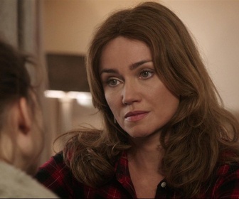 Replay Alice Nevers - S17 E06 - A fleur de peau