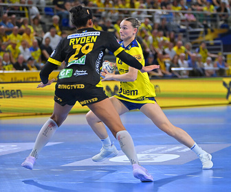 Replay Handball - Ligue des champions (F) : Metz poursuit son sans-faute en s'offrant les Danoises de Nykobing